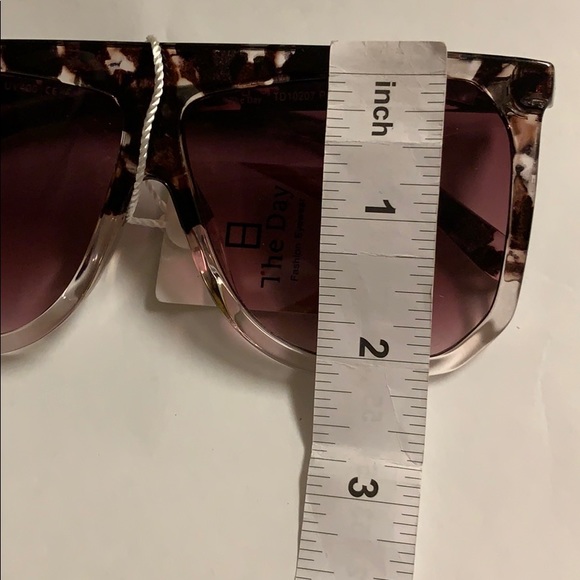 π π SUNGLASSES - Picture 5 of 8